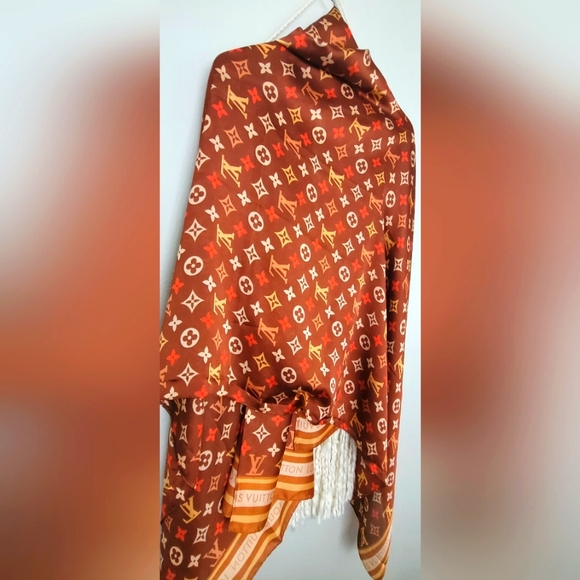 Louis Vuitton Silk Scarf - Picture 11 of 15